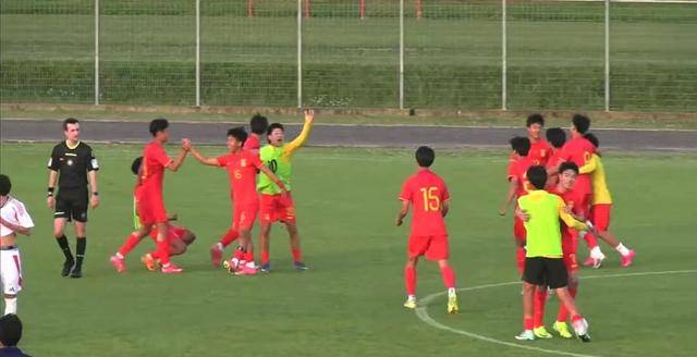 中国U15爆冷！7分钟连轰2球完胜意大利！蓝衣军团到底怎么了？